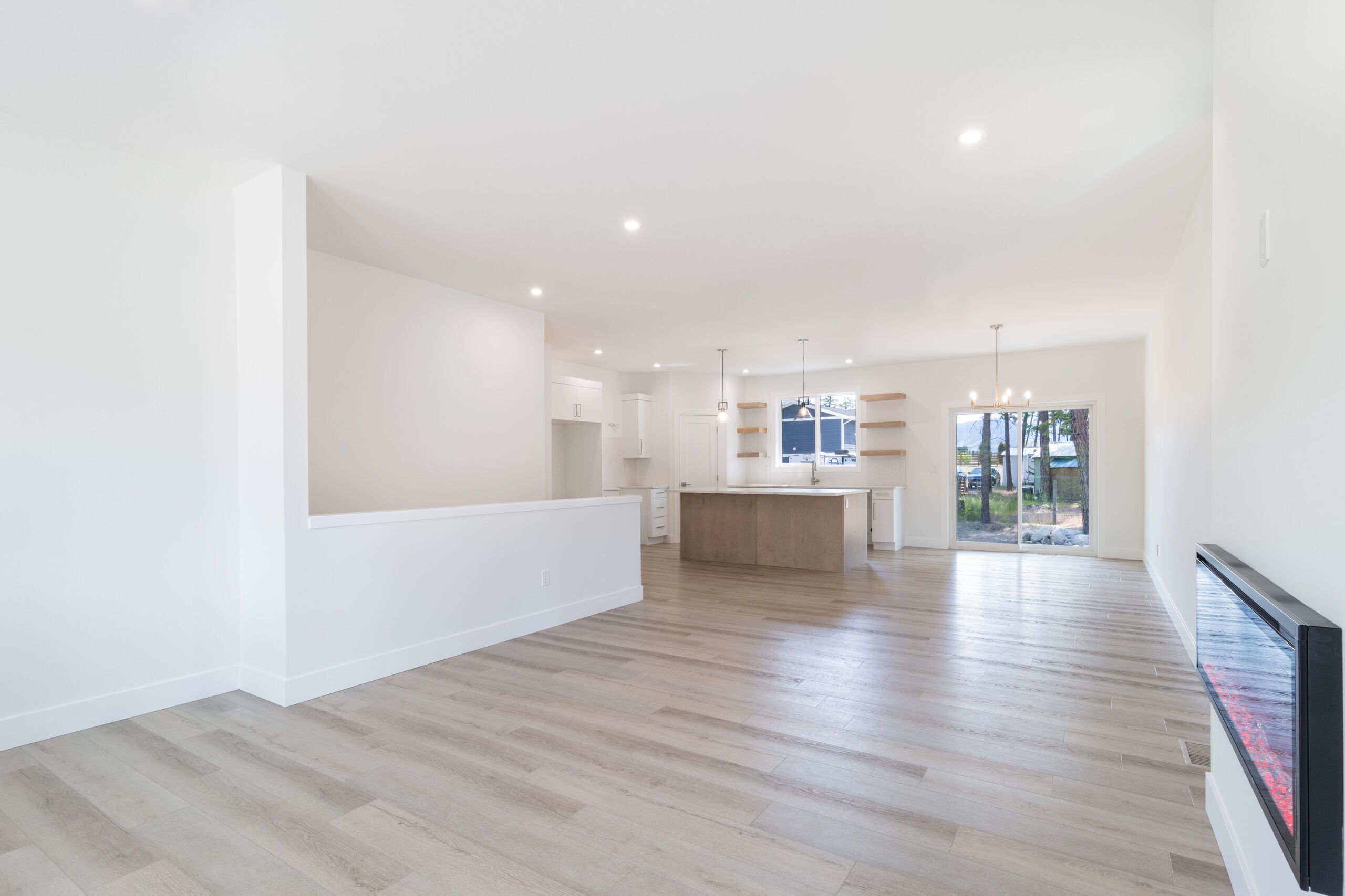 Dunwaters dr virtual staging 2 before